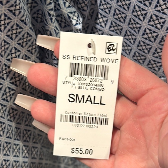 NWT Macy’s Short Sleeve Button Down with Collar - Picture 5 of 5